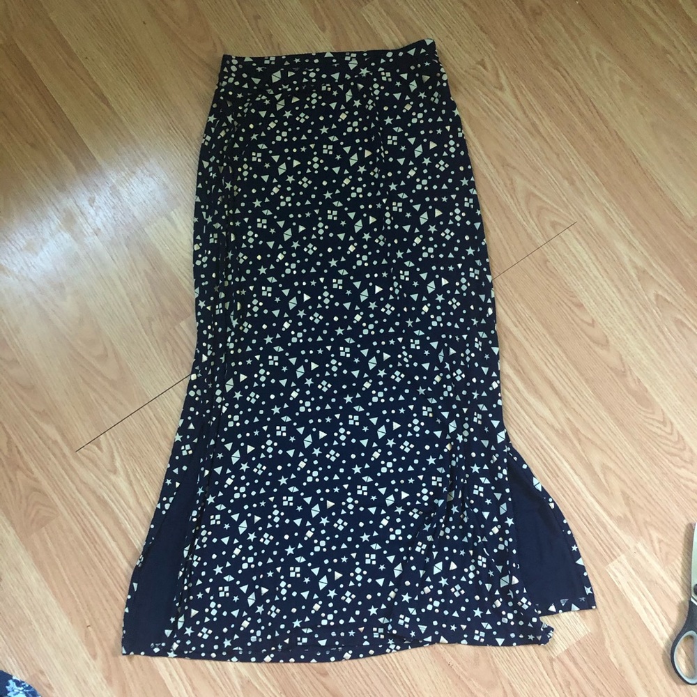 Cute patterned maxi skirt